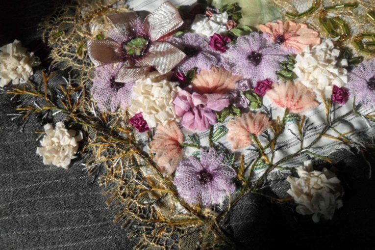 bouquet de fleurs brodées (2)