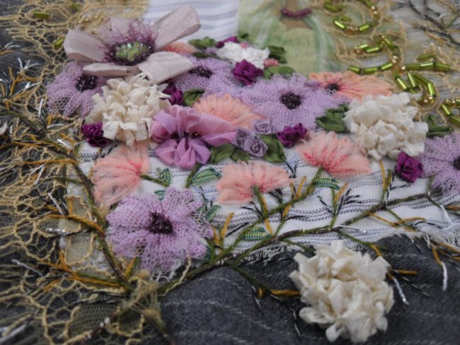 bouquet brodé (3) Broder un bouquet, broderie d'embellissement ou créative par Fils et Fantaisies