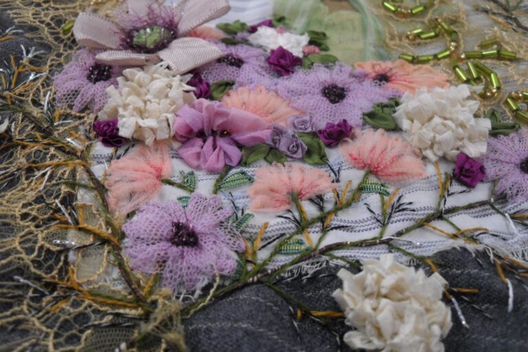 Broder un bouquet, broderie d'embellissement ou créative par Fils et Fantaisies