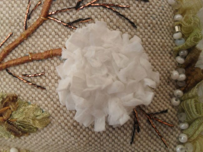 Broder une rose araignée, tuto gratuit Fils et Fantaisies