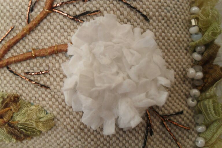 Broder une rose araignée, tuto gratuit Fils et Fantaisies