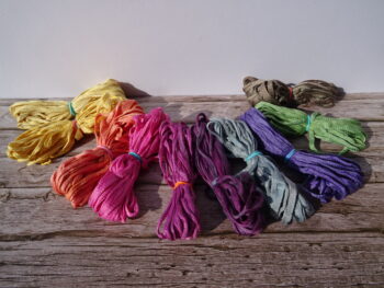 Fils Flora (assortiment 5) de Fils et Fantaisies - broderie d'embellissement ou broderie créative ou broderie fantaisie