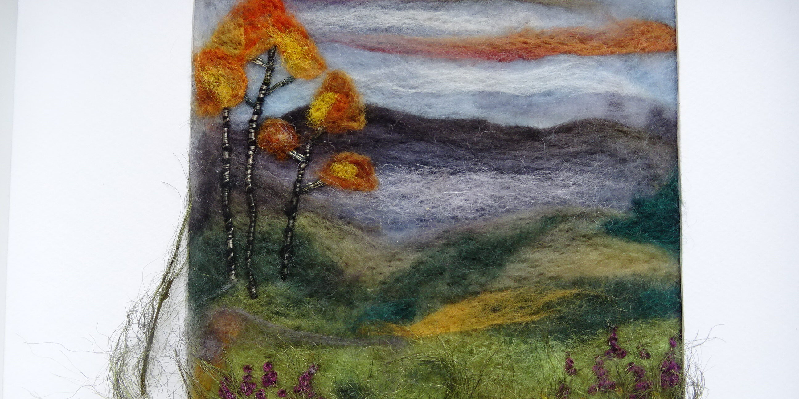 Défi broder un paysage - Fils et Fantaisies - Broderie d'embellissement ou broderie créative.