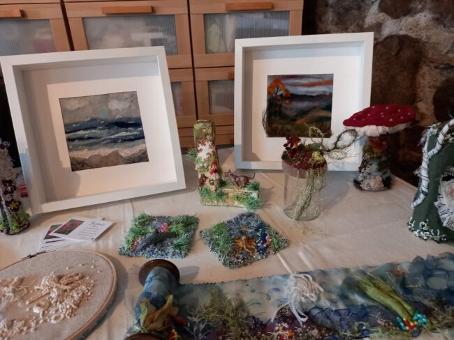 Décembre 2023 Fils-et-Fantaisies-expo-decembre-2023 Décembre 2023 Expo Fils et Fantaisies - Broderie créative ou broderie d'embellissement.