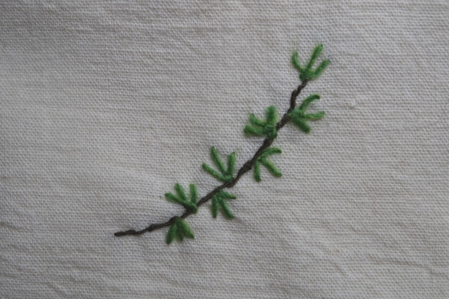 feuillage n°5 Fils et Fantaisies - Animation broderie - Broder du feuillage - Broderie d'embellissement ou broderie créative ou broderie fantaisie