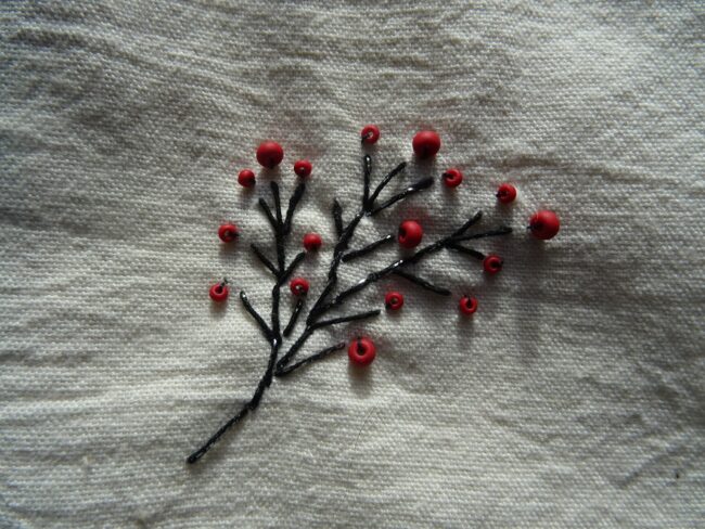 feuillage n°6 Fils et Fantaisies feuillage n°6 Fils et Fantaisies, broderie d'embellissement ou broderie créative