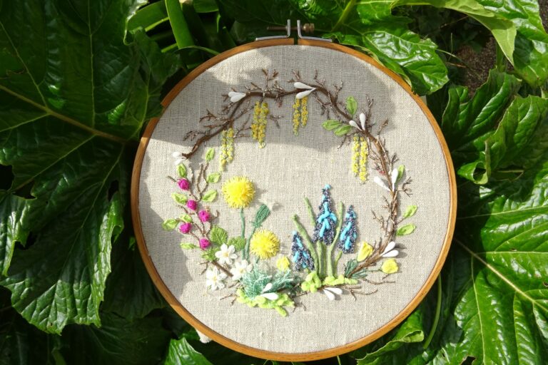 Broder le printemps - Défi broderie Fils et Fantaisies - Broderie d'embellissement ou broderie créative ou broderie fantaisie