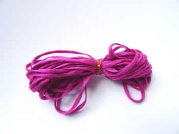 Fil Fuchsia - fil lacet fantaisie pour broderie d'embellissement ou broderie créative ou broderie fantaisie