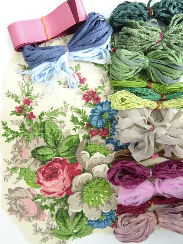 Bouquet Floralie - semi kit Fils et Fantaisies - Broderie d'embellissement ou broderie créative ou broderie fantaisie