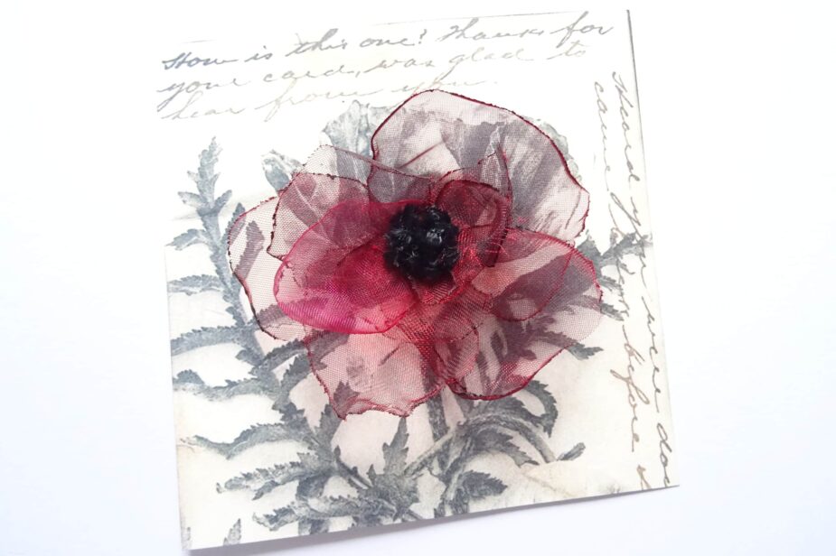 Broder des coquelicots - Fils et Fantaisies - Broderie d'embellissement ou broderie créative ou broderie fantaisie