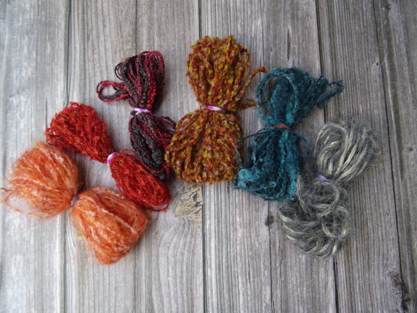 Collection Automne 2025 : assortiment de fils fantaisies pour broderie d'embellissement ou créative