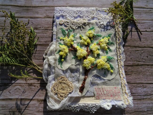 Broder du mimosa façon Léa Stansal - Broderie d'embellissement ou créative - Fils et Fantaisies