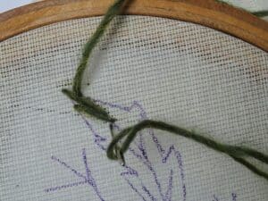 Broder des feuilles - Fils et Fantaisies - Broderie fantaisie ou broderie d'embellissement ou broderie créative